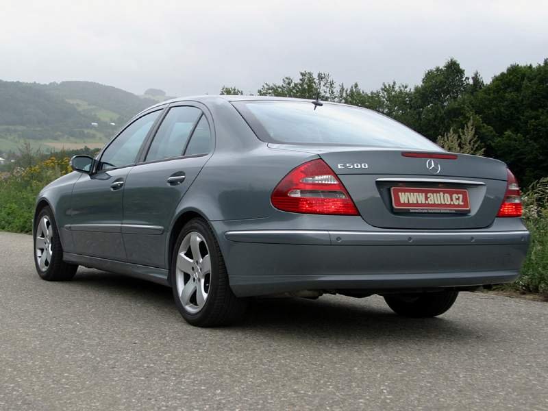 Mercedes-Benz E