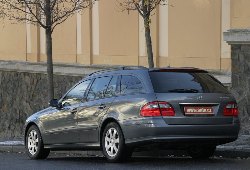 Mercedes-Benz E