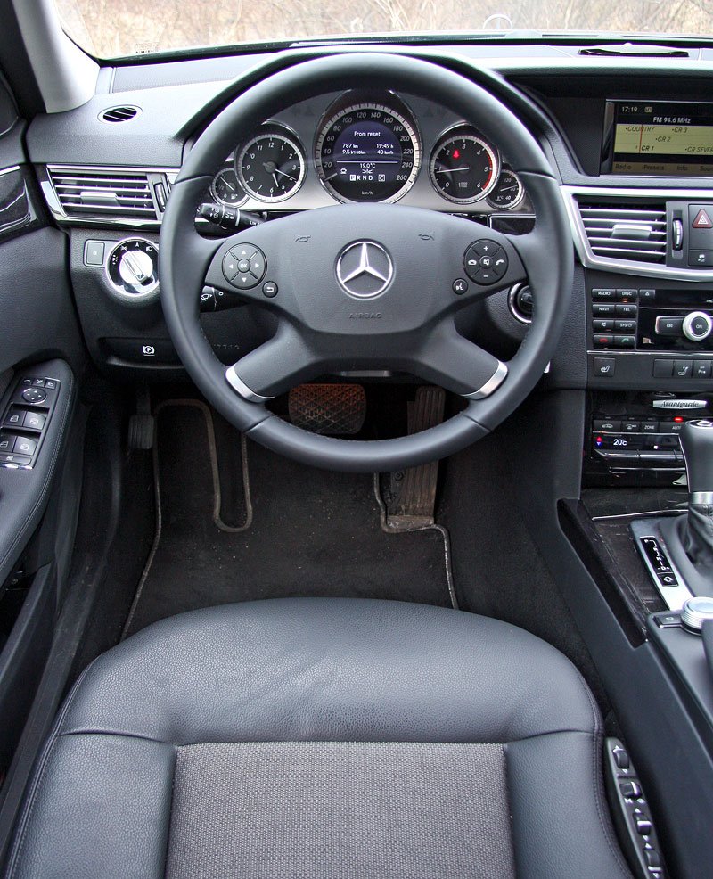 Mercedes-Benz E