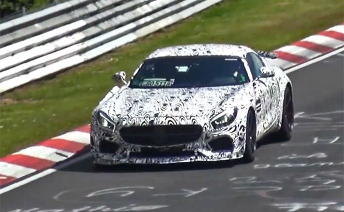Špionážní video: Ostřejší Mercedes-AMG GT zachycen na Nürburgringu