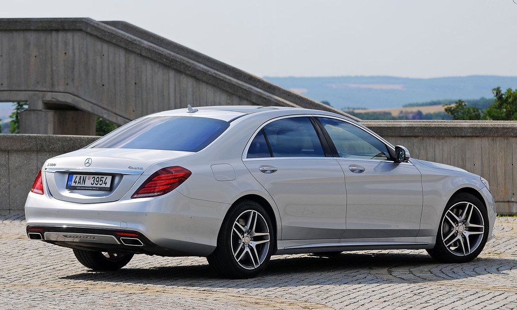 Mercedes-Benz S