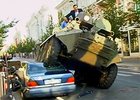Starosta Vilniusu: Naše tanky si s luxusními auty poradí (video)
