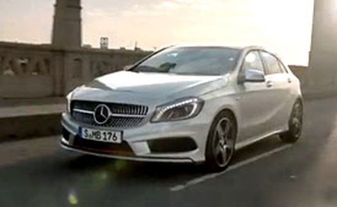 Video: Nový Mercedes-Benz třídy A vyráží do ulic