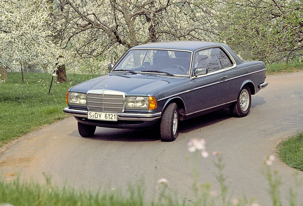 Mercedes-Benz 123