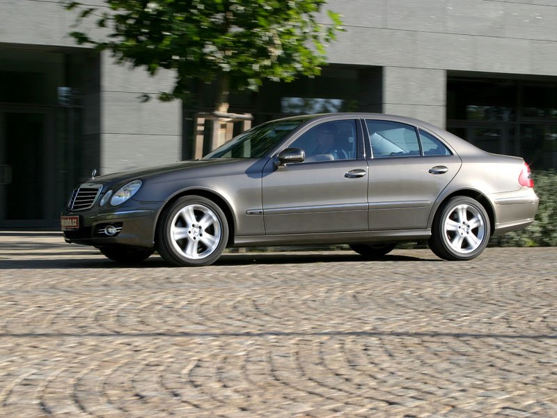 Mercedes-Benz E