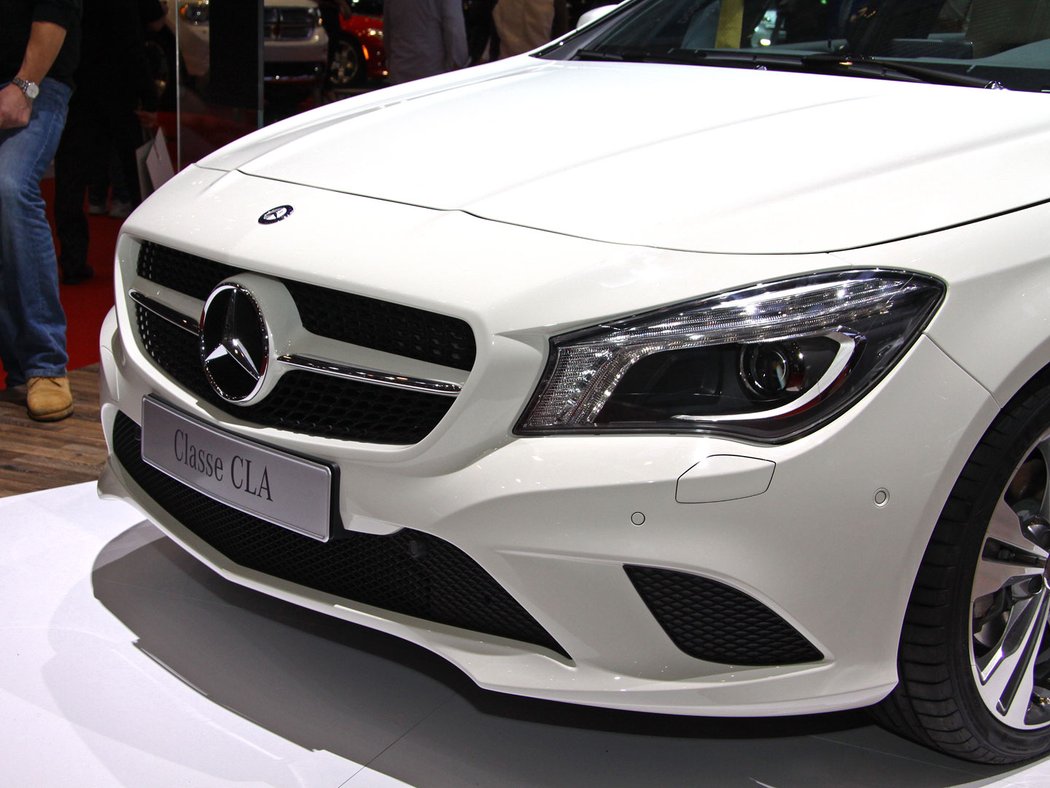 Mercedes-Benz CLA