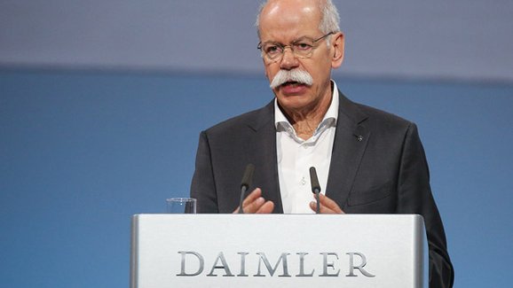 Šéf Daimleru Dieter Zetsche příští rok odejde z funkce