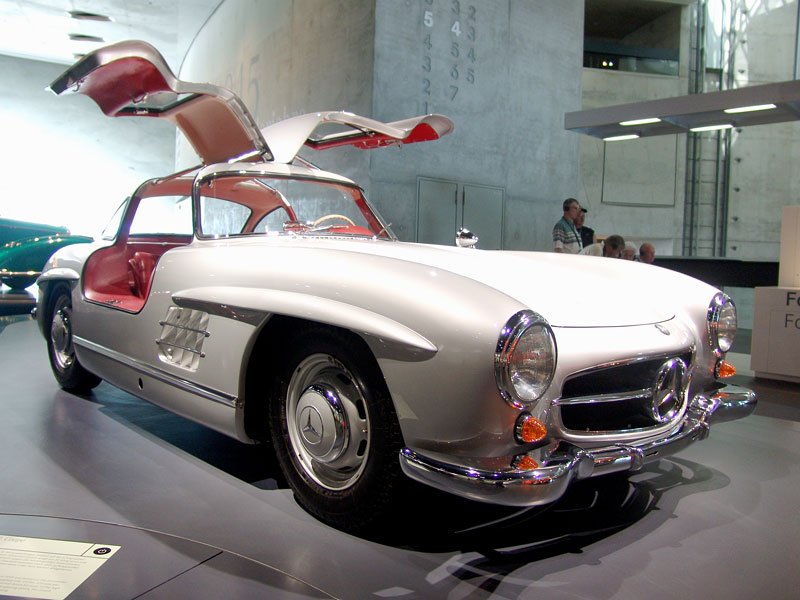 Mercedes-Benz SE