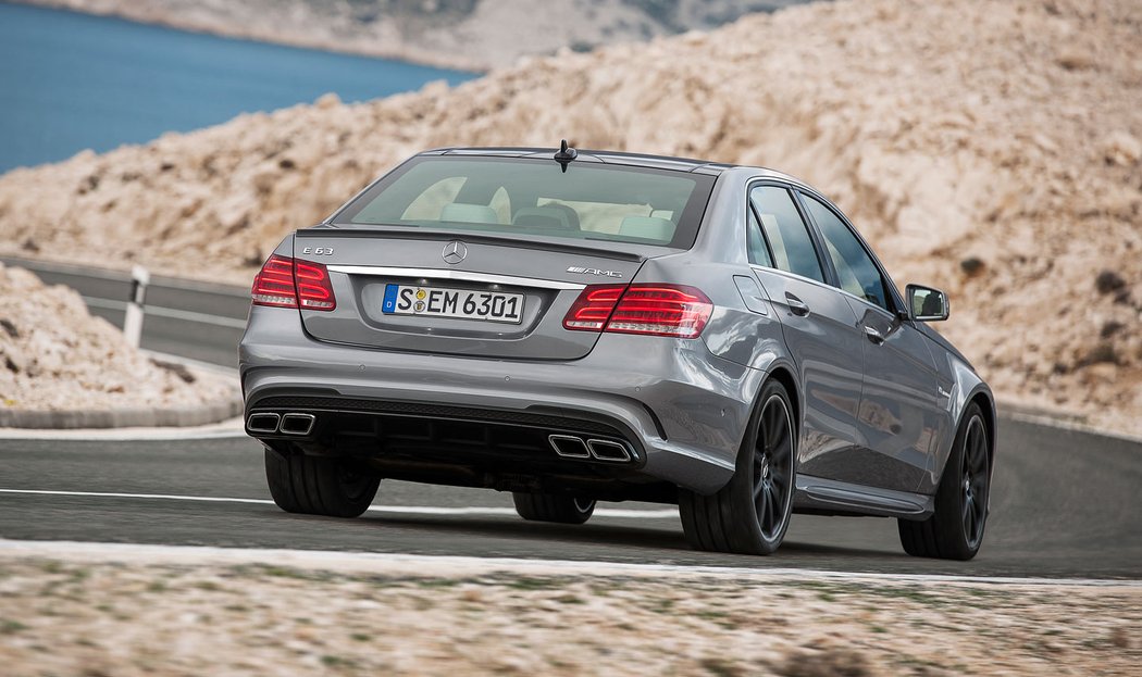 Mercedes-Benz E 63 AMG