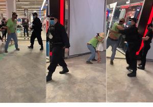 Incident v obchodním centru.