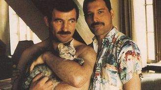 Freddie Mercury a jeho životní láska: Podívejte se na málo známé fotografie z posledních let zpěvákova života