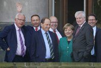 Merkelová hledá parťáky a rozjela rozhovory o nové vládě: „Nebude to jednoduché“