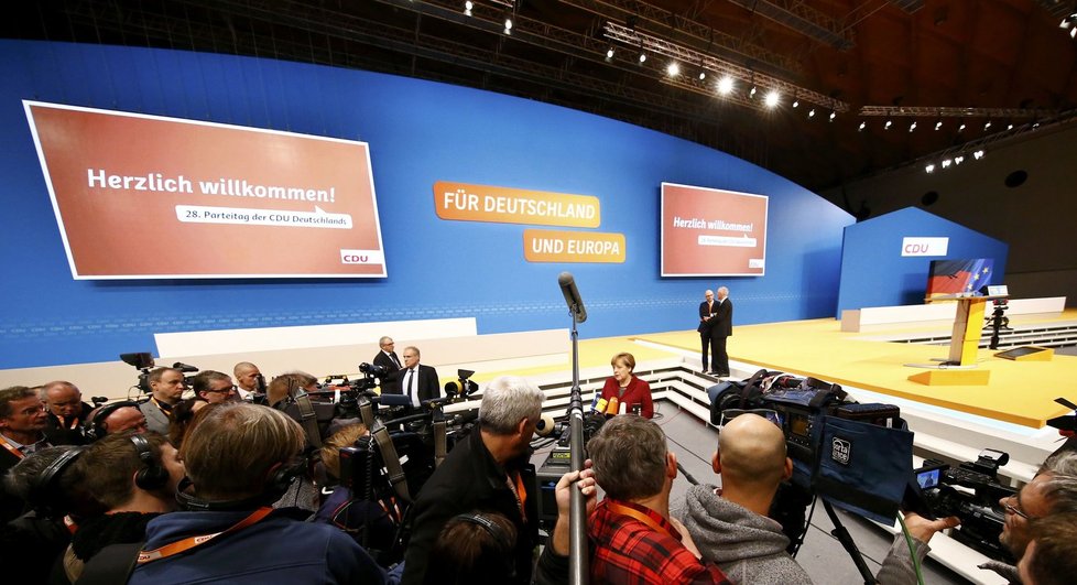 Německá kancléřka Angela Merkelová na sjezdu CDU v Karlsruhe