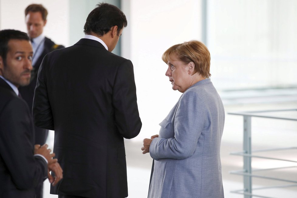 Angela Merkelová se sešla s katarským emírem Sáním.