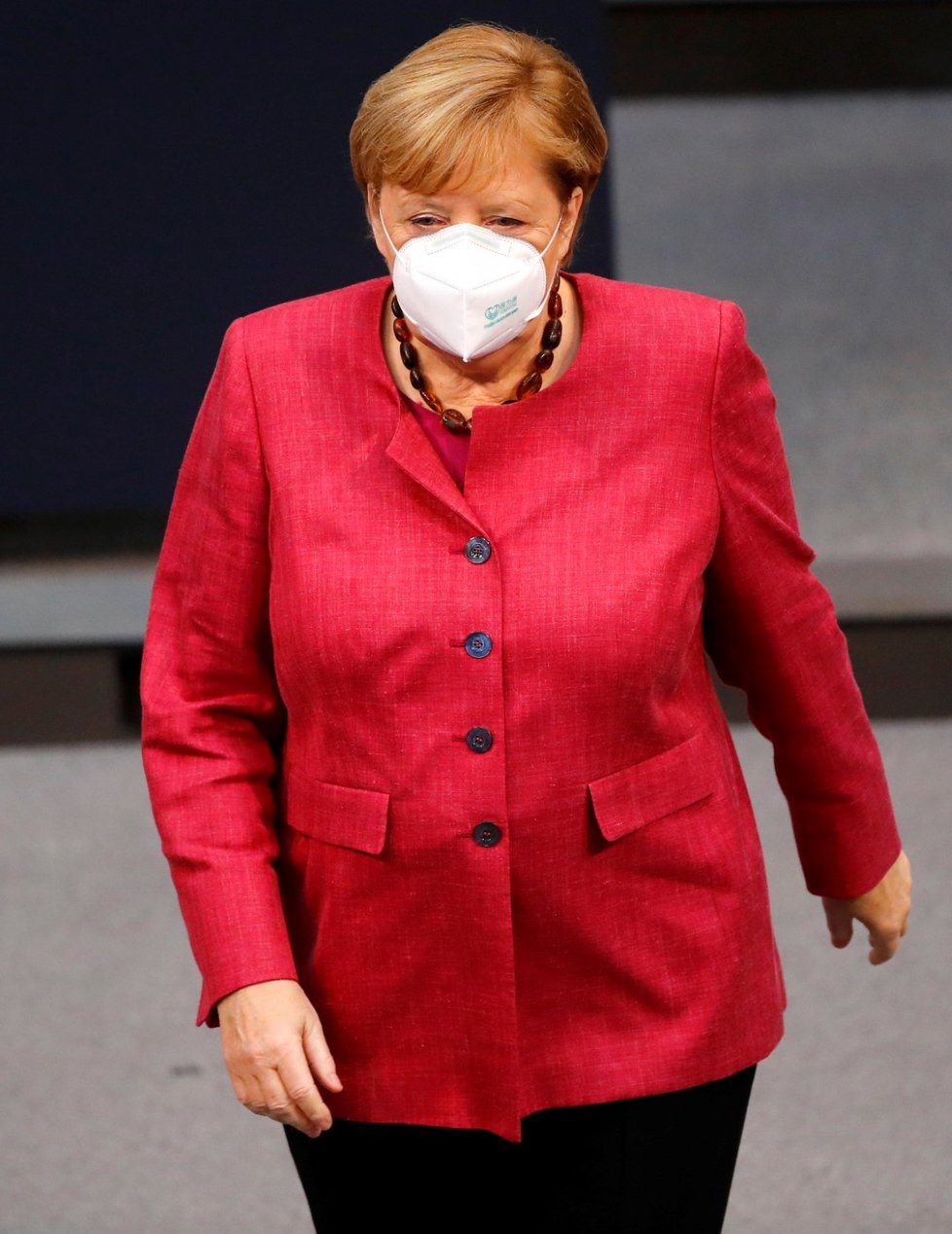 Německá kancléřka Angela Merkelová ve Spolkovém sněmu (29. 10. 2020)
