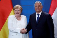 Merkelová a Orbán si podali ruce. V Maďarsku slavili výročí otevření hranic