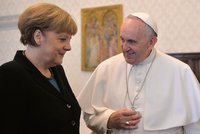Merkelová měla soukromou audienci u papeže! Bavili se o chudobě a rovnoprávnosti