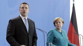 Angela Merkelová a Juri Ratas