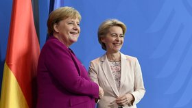 Německá kancléřka Angela Merkelová a šéfka příští Evropské komise Ursula von der Leyenová (8. 11. 2019)