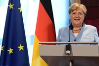 Merkelová Německu slíbila milion elektromobilů. A řekla, jak to myslela s ultimátem k brexitu
