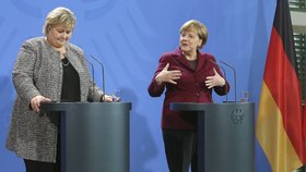 Podle Merkelové by vítězstvím Clintonové bylo krokem směrem k genderové vyrovnanosti.
