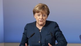 Merkelová: Německo je odhodláno zvýšit výdaje na obranu.