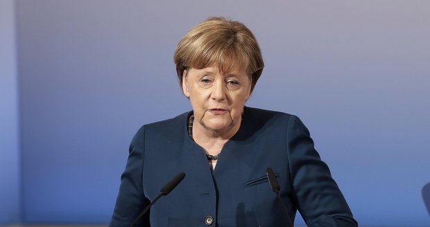 Německo zvýší výdaje na obranu. Merkelová: Na boj s ISIS potřebujeme i USA
