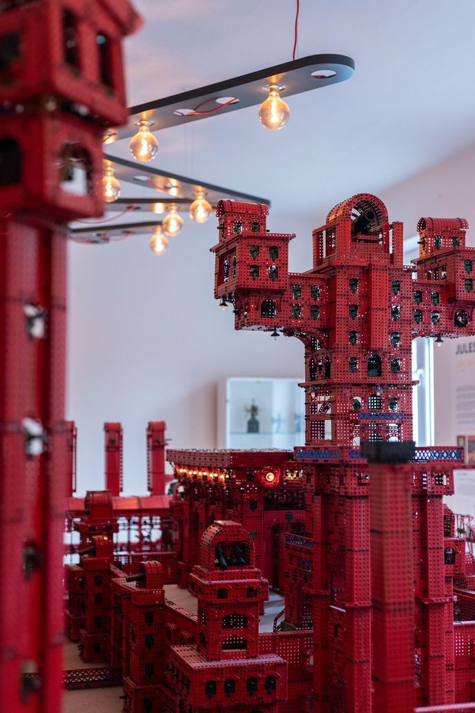 Ocelové město konstruktéra Jiřího Mládka Ocelové město konstruktéra Jiřího Mládka