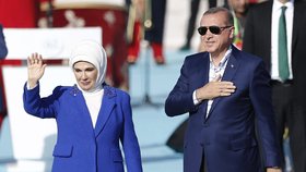 Erdogan kvůli arménské genocidě: Jste vůbec Turci? Nadával německým poslancům tureckého původu.