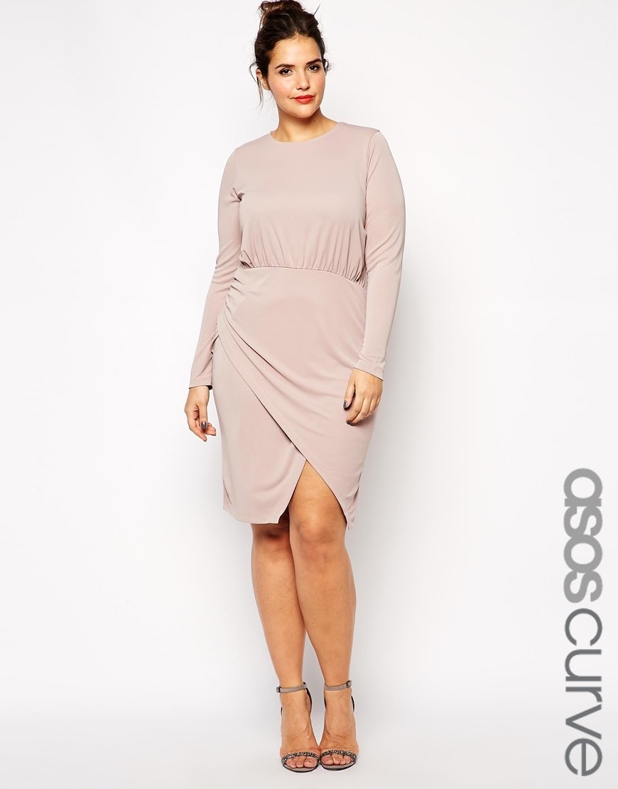 Asos.com, cca 600 Kč