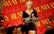 Meryl v roli která z ní udělala ikonu v novém miléniu. Film Ďábel nosí Pradu naladíte na Netflixu. Meryl v roli která z ní udělala ikonu v novém miléniu. Film Ďábel nosí Pradu naladíte na Netflixu.