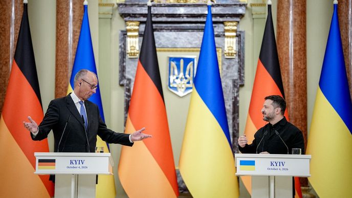 Německý kancléř Friedrich Merz se v Kyjevě setkal s ukrajinským prezidentem Volodymyrem Zelenským (4. 10. 2026). Německý kancléř Friedrich Merz se v Kyjevě setkal s ukrajinským prezidentem Volodymyrem Zelenským (4. 10. 2026).