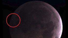 Dopad asteroidu na Měsíc během zatmění (21.1 2019)