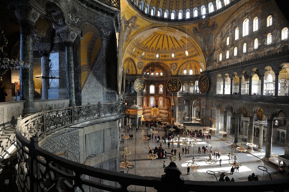 Hagia Sophia v ohrožení: Muslimové z ní chtějí udělat mešitu