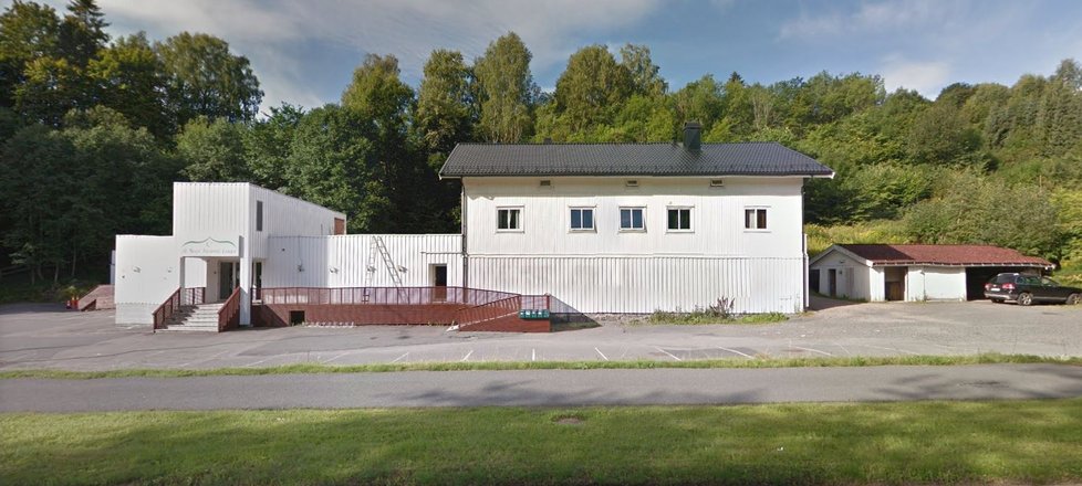 Mešita v norské obci Baerum, ve které došlo ke střelbě. (10. 8. 2019)