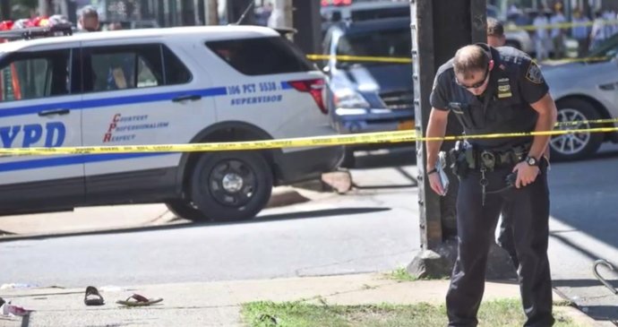 V New Yorku zavraždili islámského představitele před mešitou.