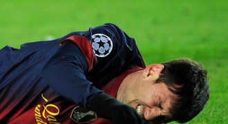 Messi skončil v nemocnici s krevním výronem v koleni