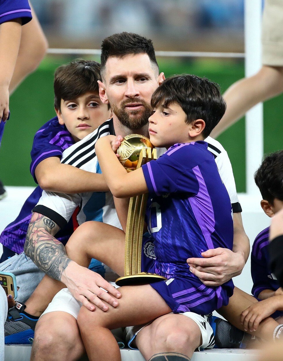 Pro Messiho je rodina velice důležitá. Během šampionátu jej láskyplně podporovala