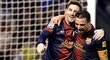 Lionel Messi a Xavi se radují z vítězství Barcelony