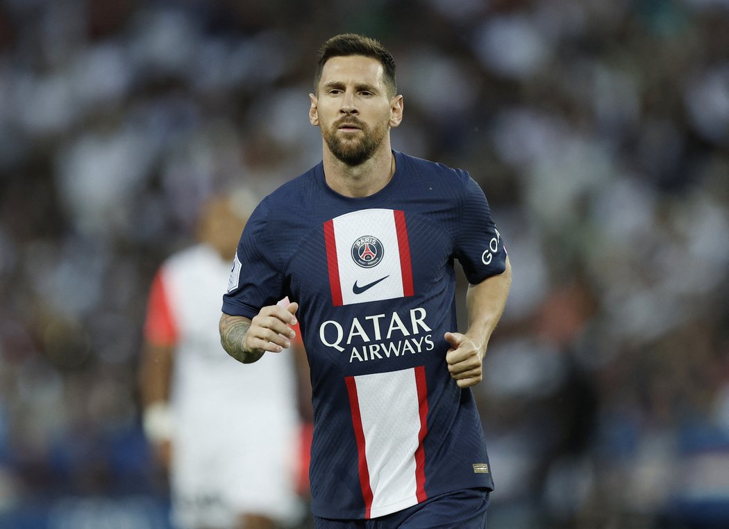 Francouzi vrtí hlavou nad tím, jak neohleduplně se Messi chová k životnímu prostředí