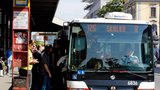 Změny v pražské MHD: Noční autobus z letiště na hlavák pojede nově každou půlhodinu