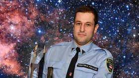 Brněnský strážník Michal Málik (35) zachránil seniora, který zkolaboval na poliklinice. Na snímku je při vyhlašování akce Strážník roku 2017.