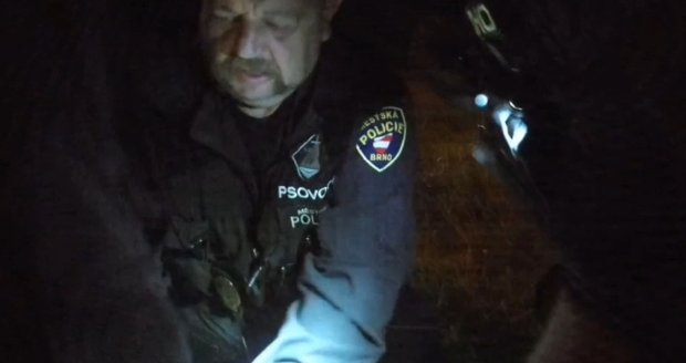 Drzý lupič v Brně: Oběť pronásledoval a obral o hodinky
