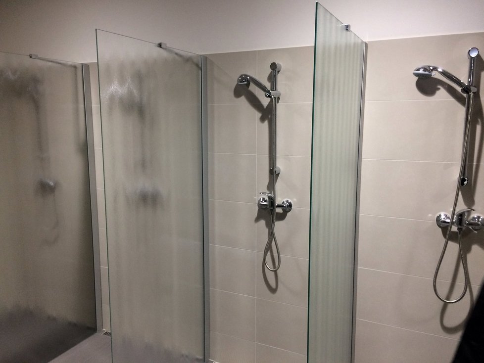 Na nové služebně je pro strážníky připraveno deset nových sprch.