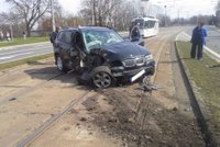 Další nebezpečný řidič BMW: Po honičce s policisty havaroval! Nadýchal přes dvě promile