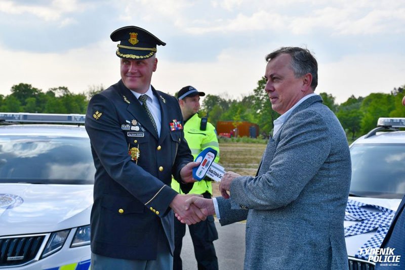 V Praze si strážníci pořídili nová auta za 32 milionů. A taky elektrokola