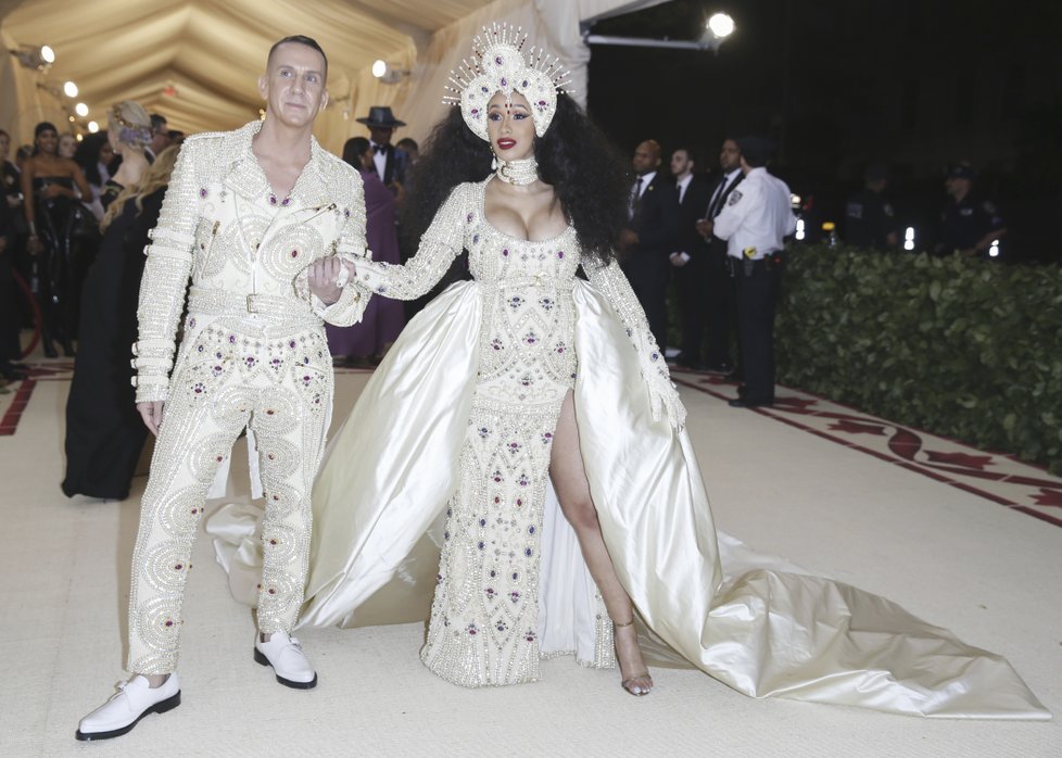 Designér Jeremy Scott a Rapper Cardi B