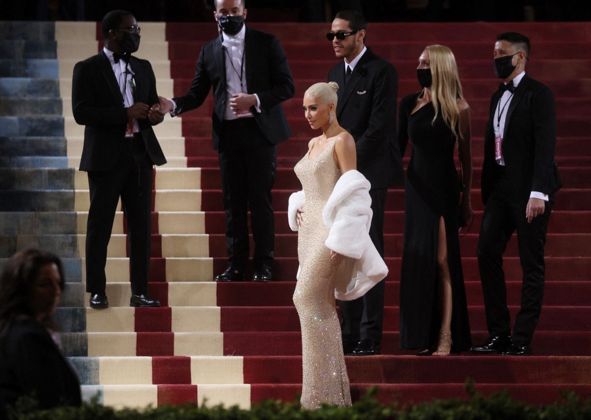 Met Gala 2022: Kim Kardashian a Pete Davidson