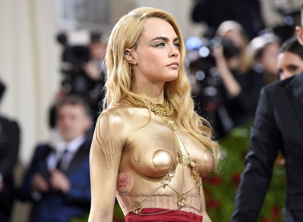 Met Gala 2022: Cara Delevingne