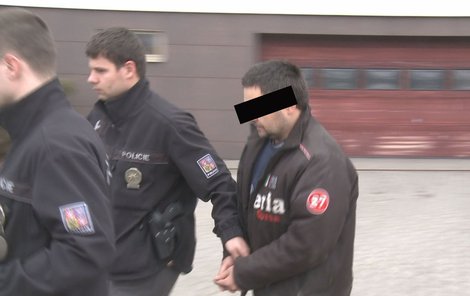 Údajný distributor – u Miloše S. otrávený alkohol policie našla.